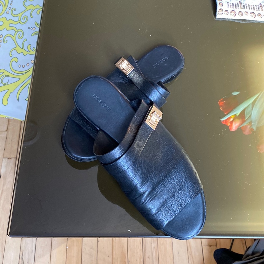 Rachel Zoe flat sandals, size 8